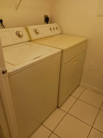 $2,000 | 2548 Centergate Drive, Unit 203, Miramar, FL 33025