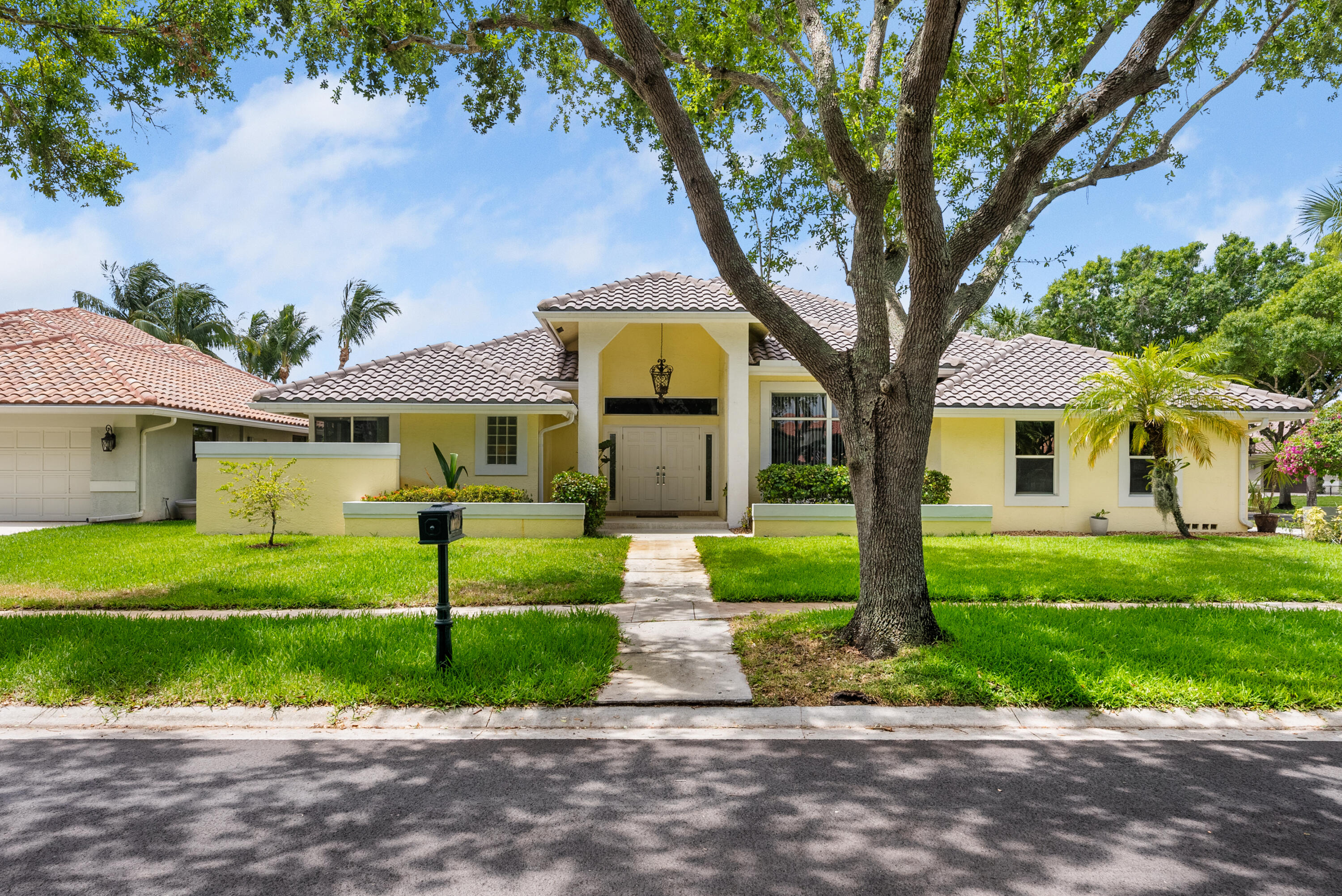 10888 Avenida Santa Ana Boca Raton, FL 33498 - Photo 2 of 49 01-10888 Avenida Santa Ana - Boca Raton,