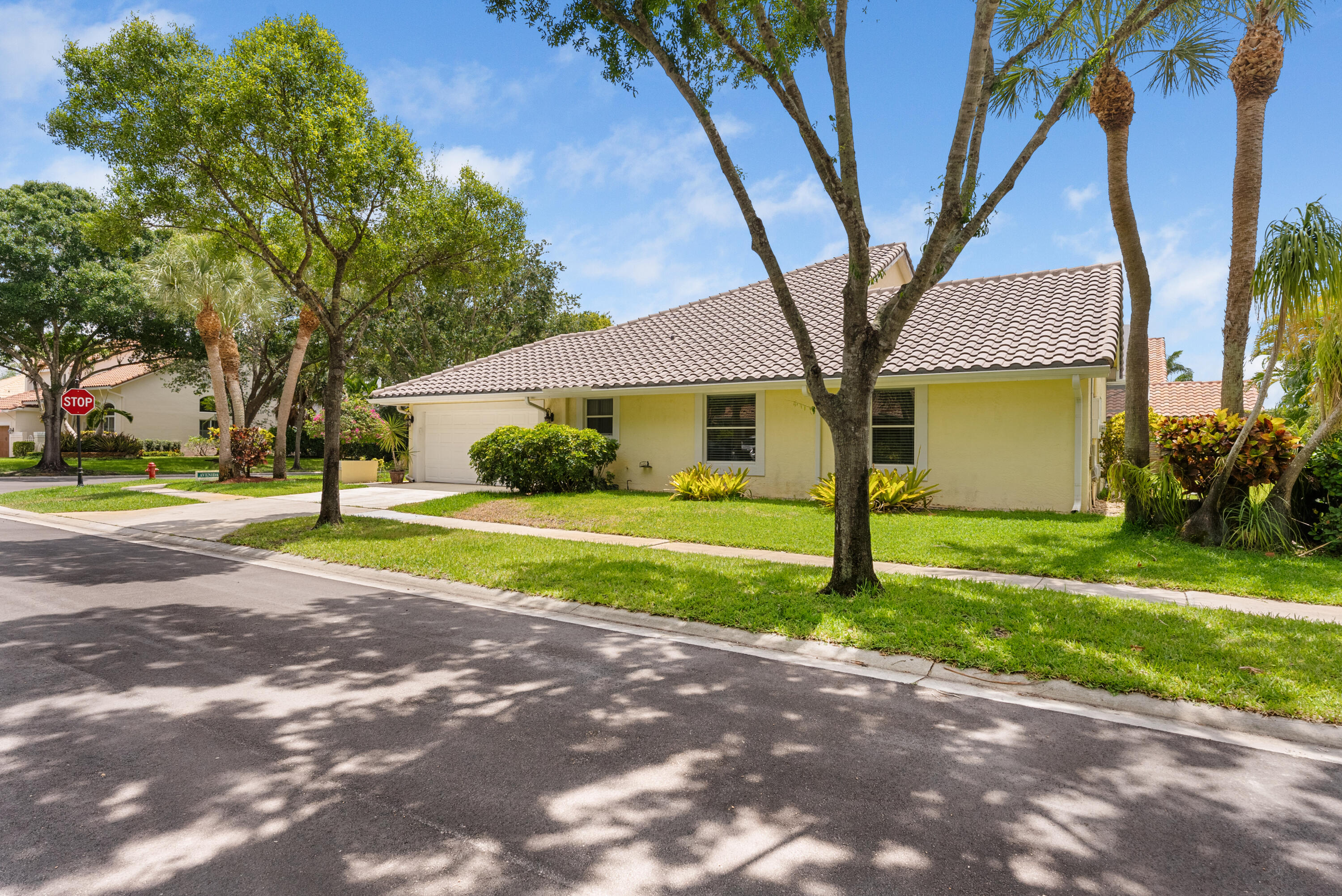 10888 Avenida Santa Ana Boca Raton, FL 33498 - Photo 6 of 49 05-10888 Avenida Santa Ana - Boca Raton,