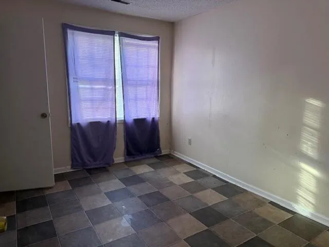 $1,850 | 569 East Main Street, Harleyville, SC 29448