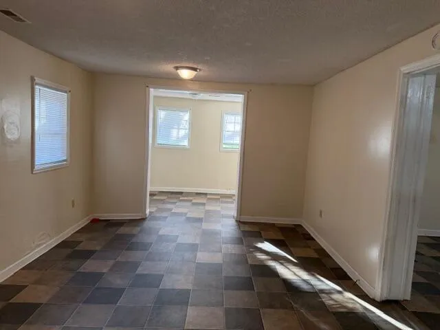 $1,850 | 569 East Main Street, Harleyville, SC 29448