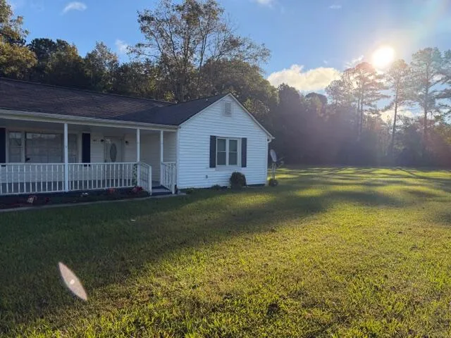 $1,850 | 569 East Main Street, Harleyville, SC 29448