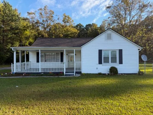 $1,850 | 569 East Main Street, Harleyville, SC 29448