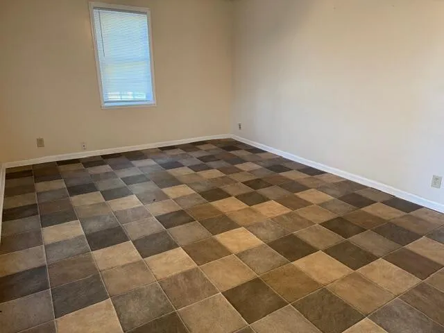 $1,850 | 569 East Main Street, Harleyville, SC 29448