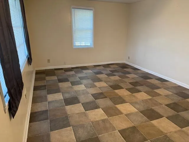 $1,850 | 569 East Main Street, Harleyville, SC 29448