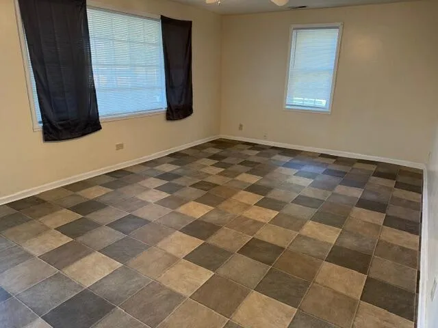 $1,850 | 569 East Main Street, Harleyville, SC 29448