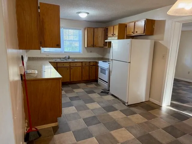 $1,850 | 569 East Main Street, Harleyville, SC 29448