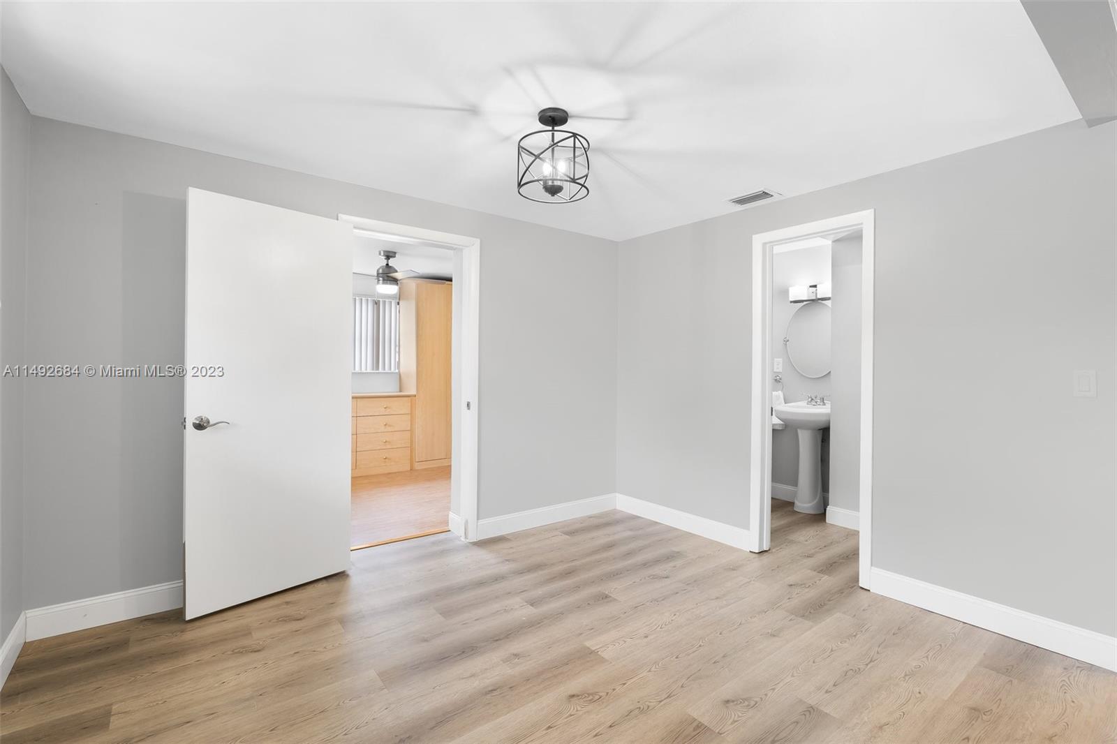 5893 Williamson Road Jupiter, FL 33458 - Photo 10 of 31