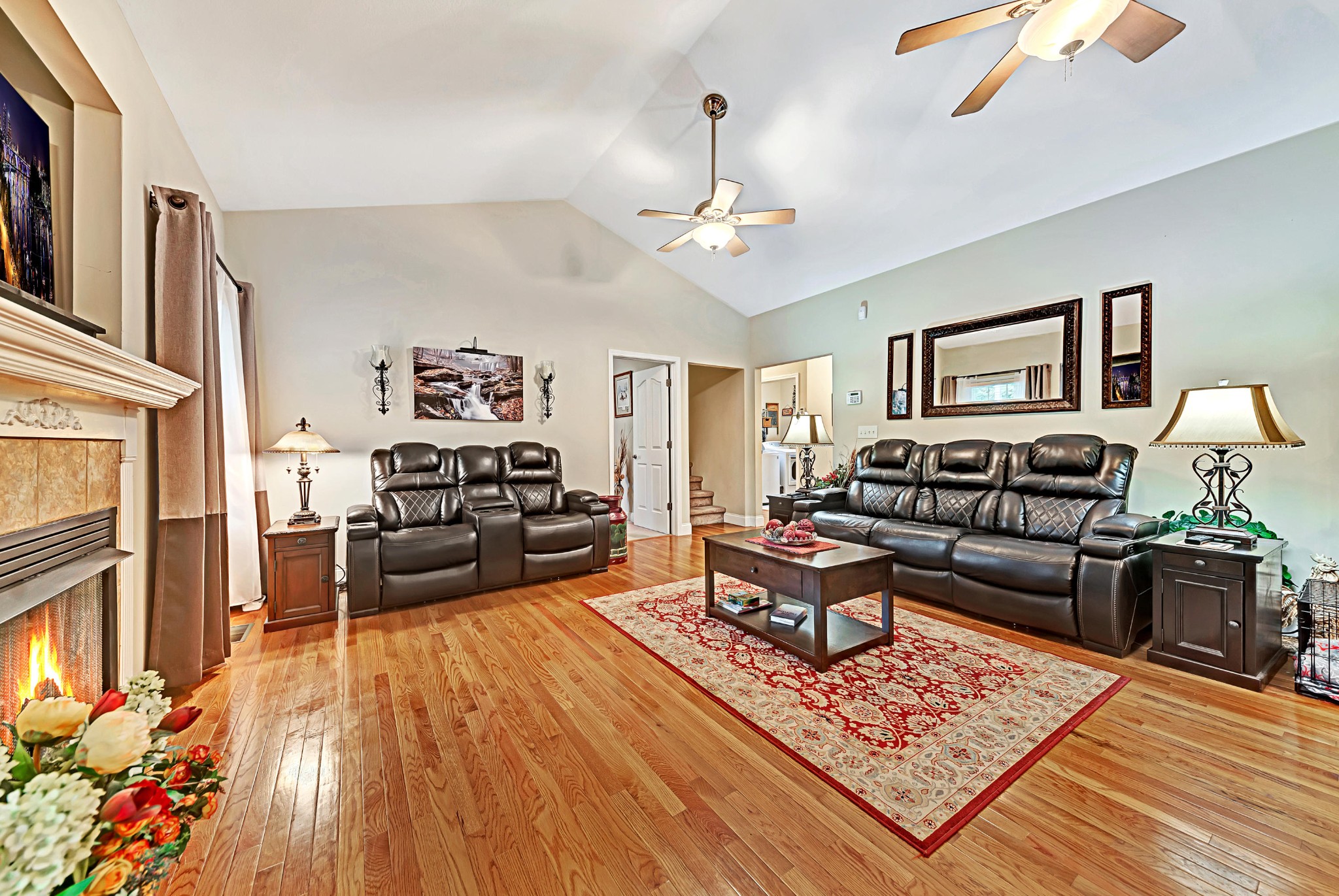 716 Ridgeview Drive Clinton, TN 37716 - Photo 3 of 23 a living room with furniture rug and wooden floor