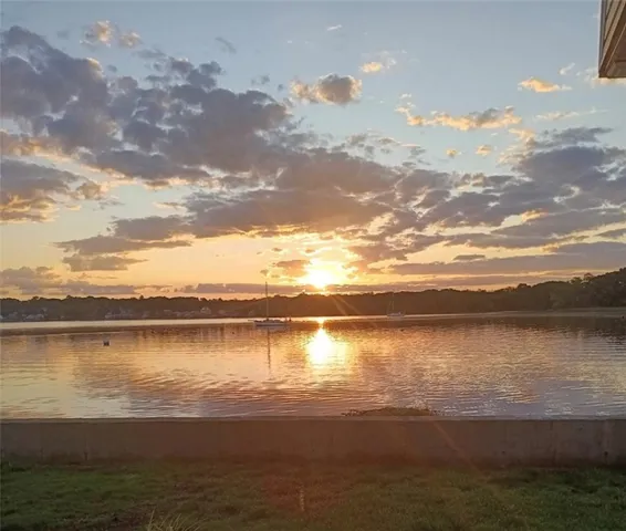 $1,395,000 | 99 Smith Street, Bristol, RI 02809