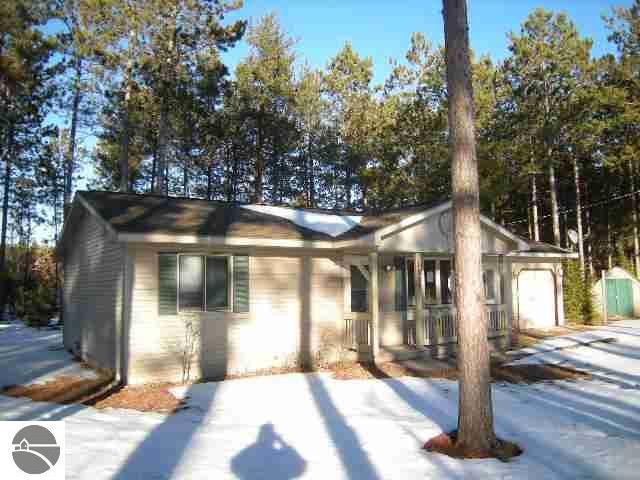 1235 North Betsie River Road Interlochen, MI 49643 - Photo 5 of 15 1733957-4.JPG