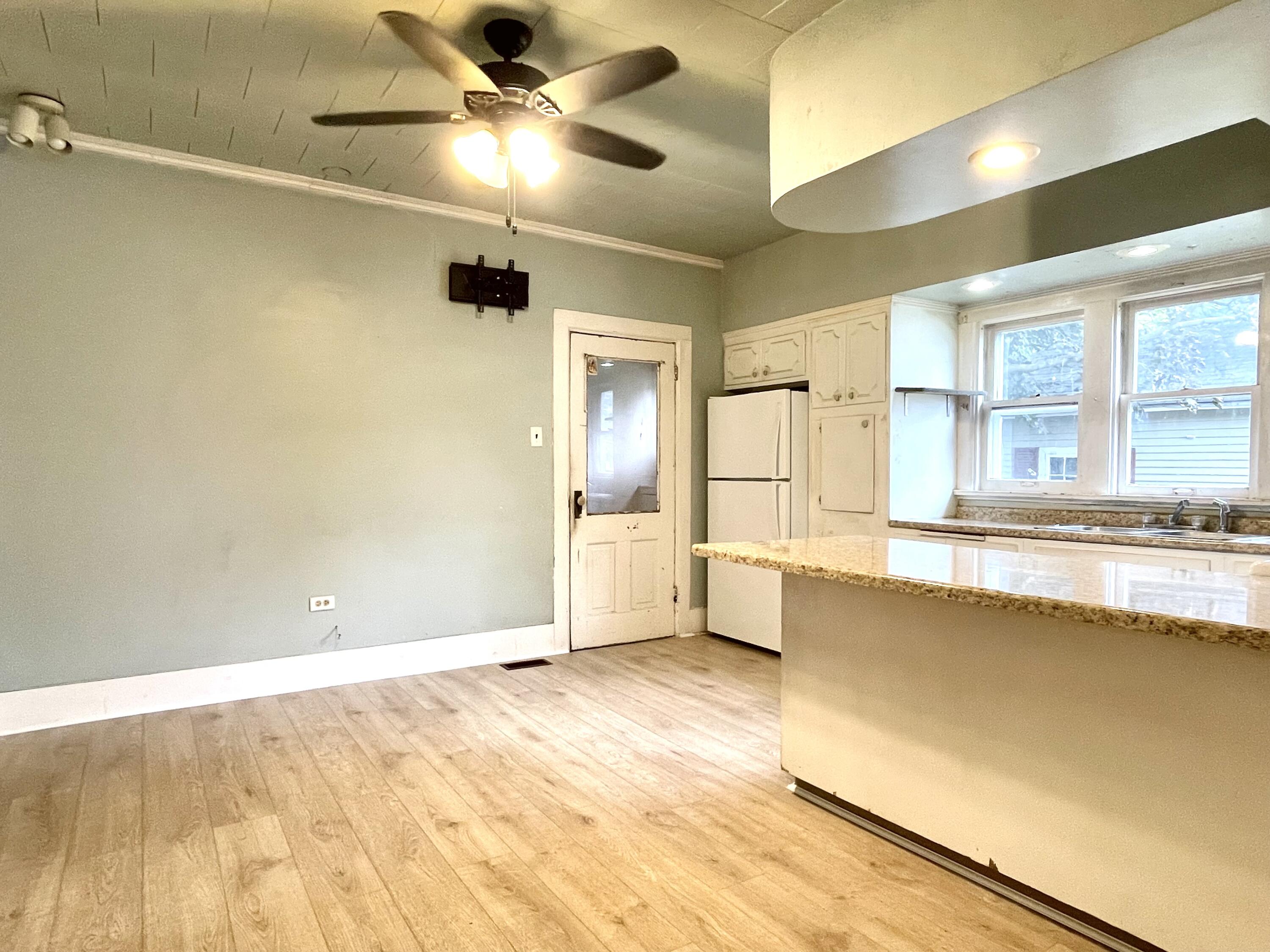 516 Rumely Street La Porte, IN 46350 - Photo 10 of 20 3000x2250