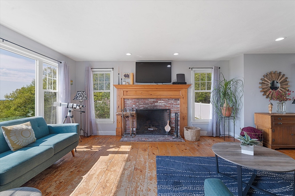 152 Mountain Road Princeton, MA 01541 - Photo 8 of 42