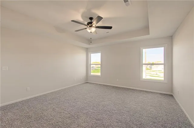 $539,900 | 9916 North Manning Avenue, Kansas City, MO 64157