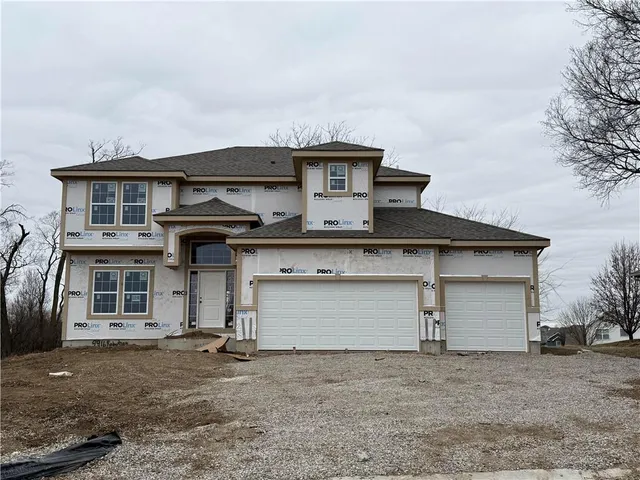 $539,900 | 9916 North Manning Avenue, Kansas City, MO 64157