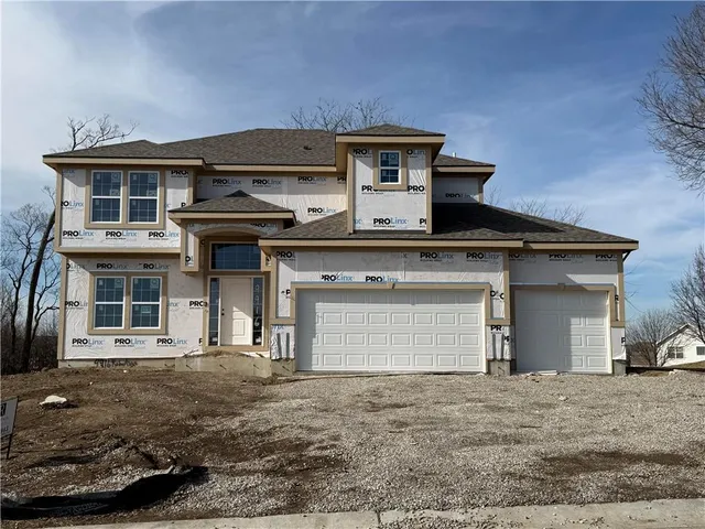 $539,900 | 9916 North Manning Avenue, Kansas City, MO 64157