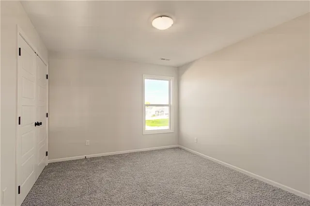 $539,900 | 9916 North Manning Avenue, Kansas City, MO 64157