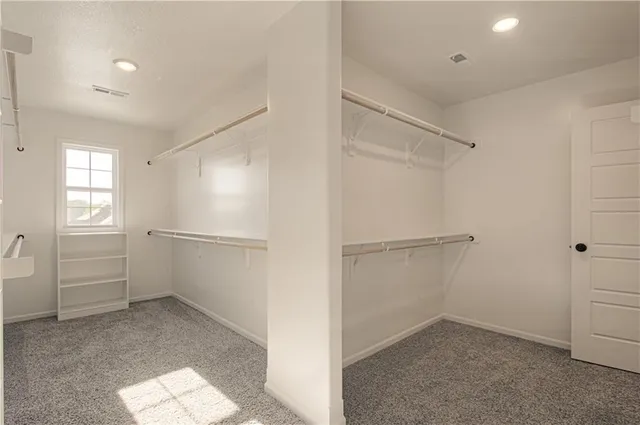 $539,900 | 9916 North Manning Avenue, Kansas City, MO 64157