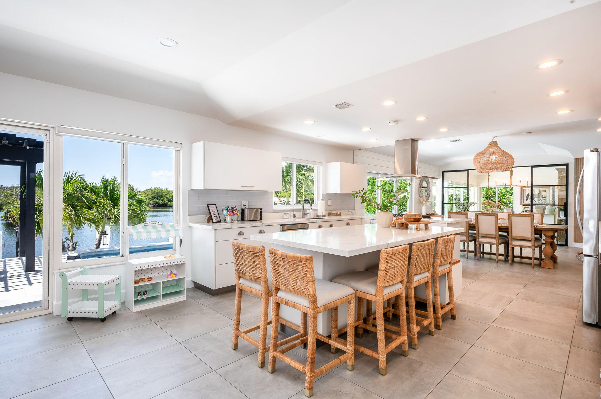 5 Inlet Cay Drive Ocean Ridge, FL 33435 - Photo 4 of 149 17-web-or-mls-photo-17