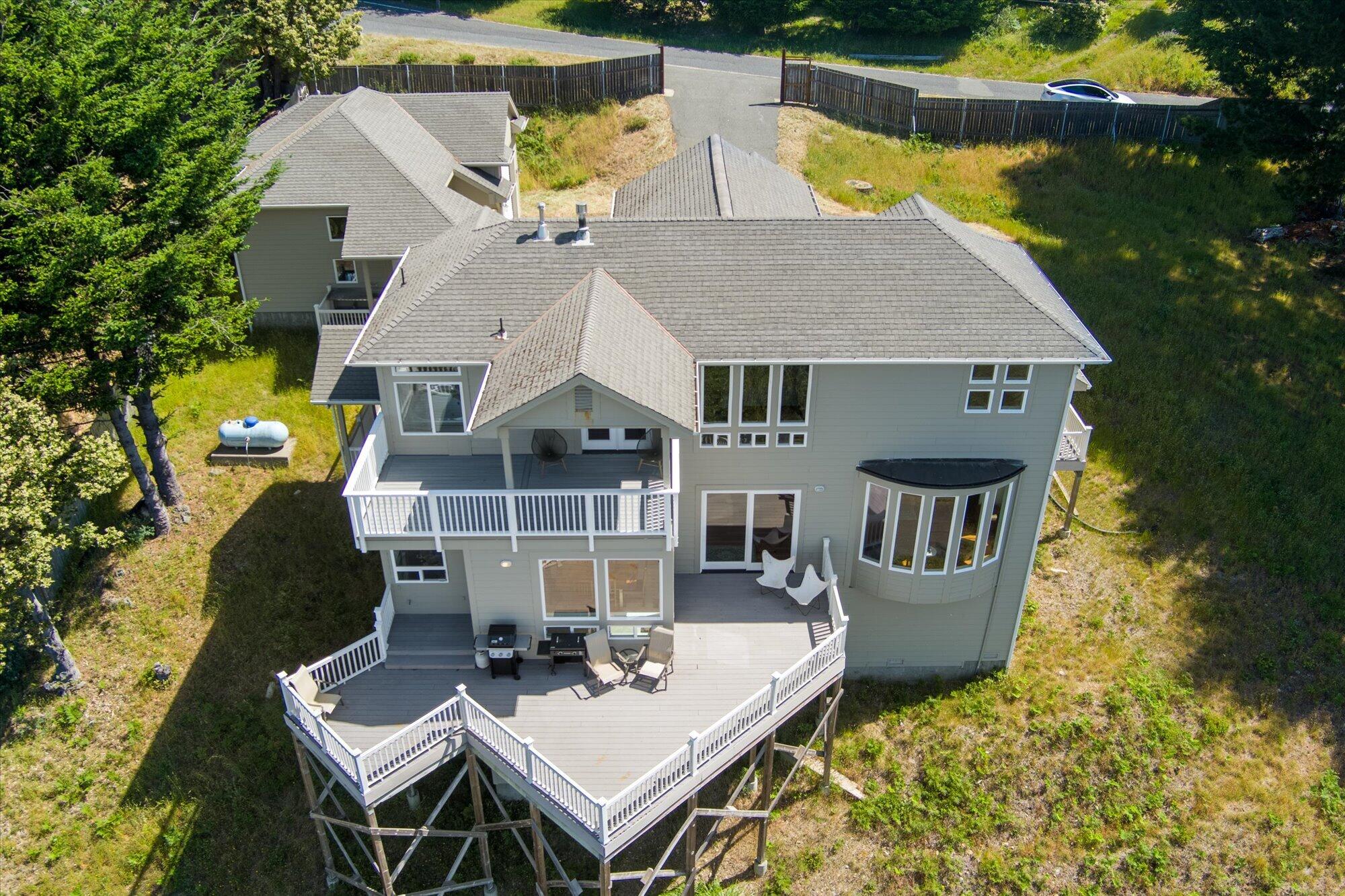 195 Parsons Road Whitethorn, CA 95589 - Photo 25 of 86