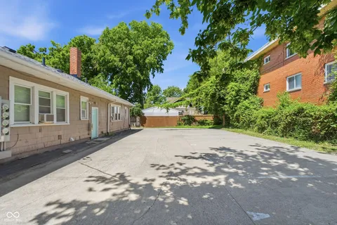 $950,000 | 5724 Julian Avenue, Indianapolis, IN 46219