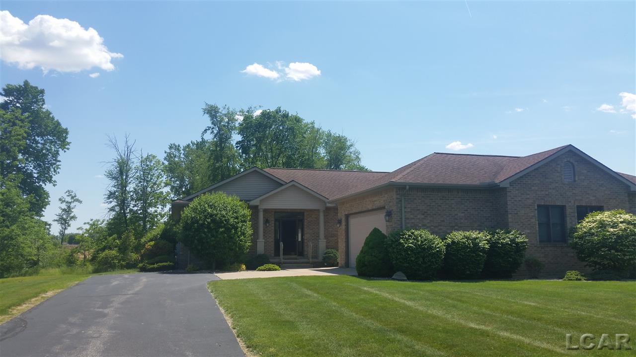 4261 Evergreen Road Adrian, MI 49221 - Photo 1 of 12 31321674.JPG