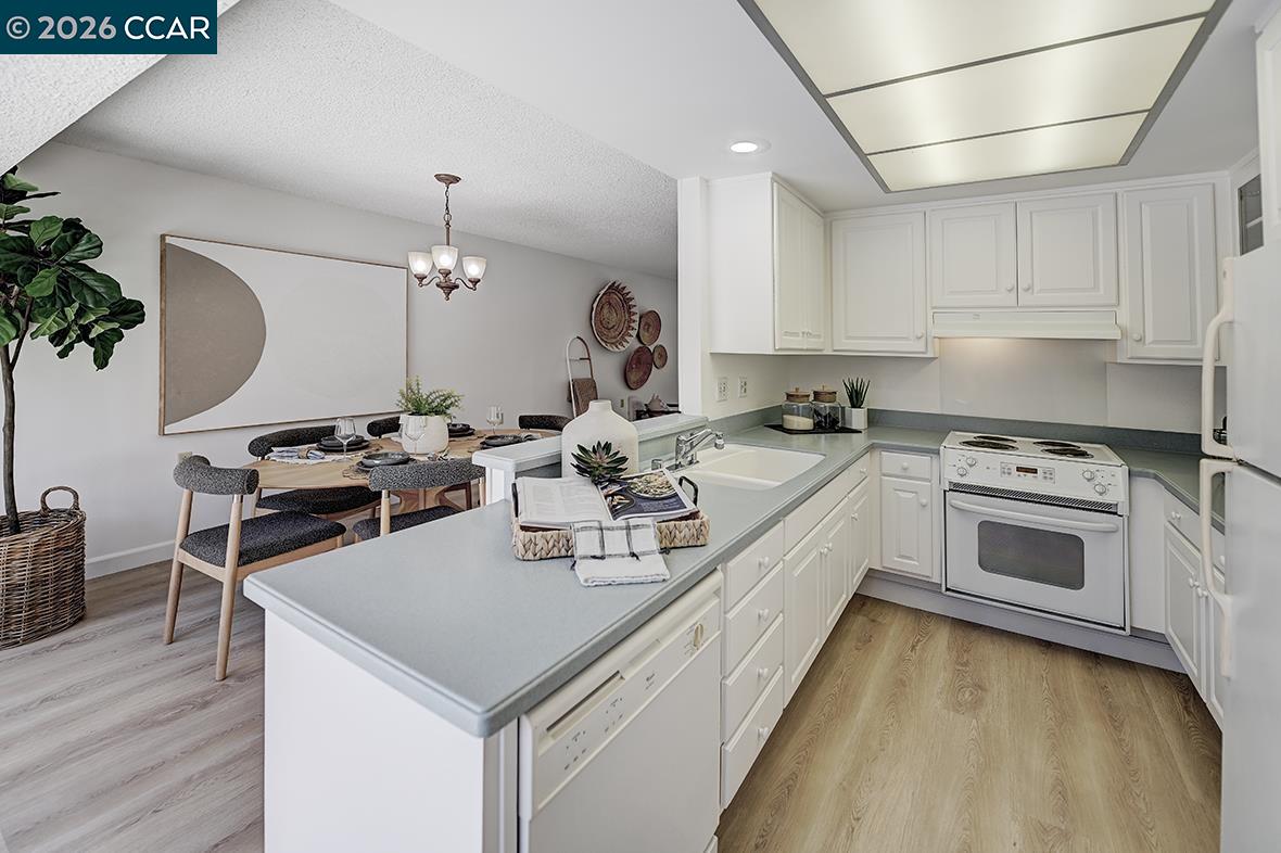 2025 Golden Rain Road, Unit 7 Walnut Creek, CA 94595 - Photo 14 of 53