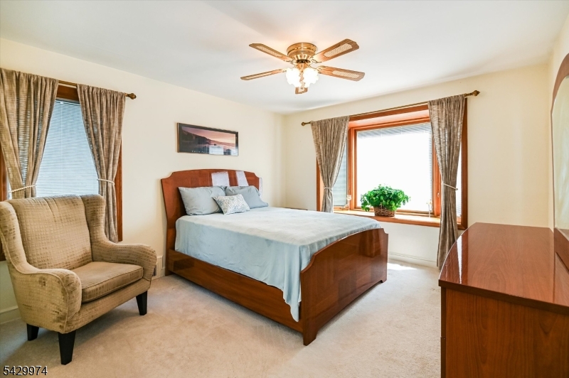 111 Jackson Avenue Wayne, NJ 07470 - Photo 14 of 27
