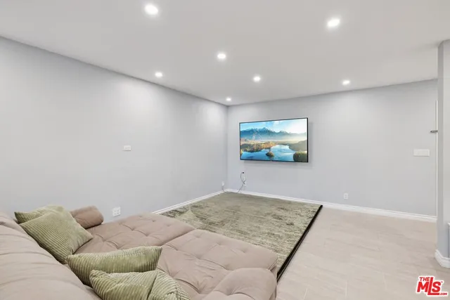 $515,000 | 5625 North Sumner Way, Unit 314, Culver City, CA 90230