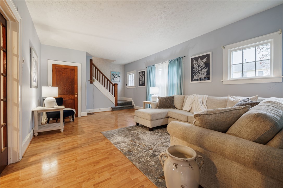 1272 Canandaigua Road Palmyra, NY 14522 - Photo 11 of 23