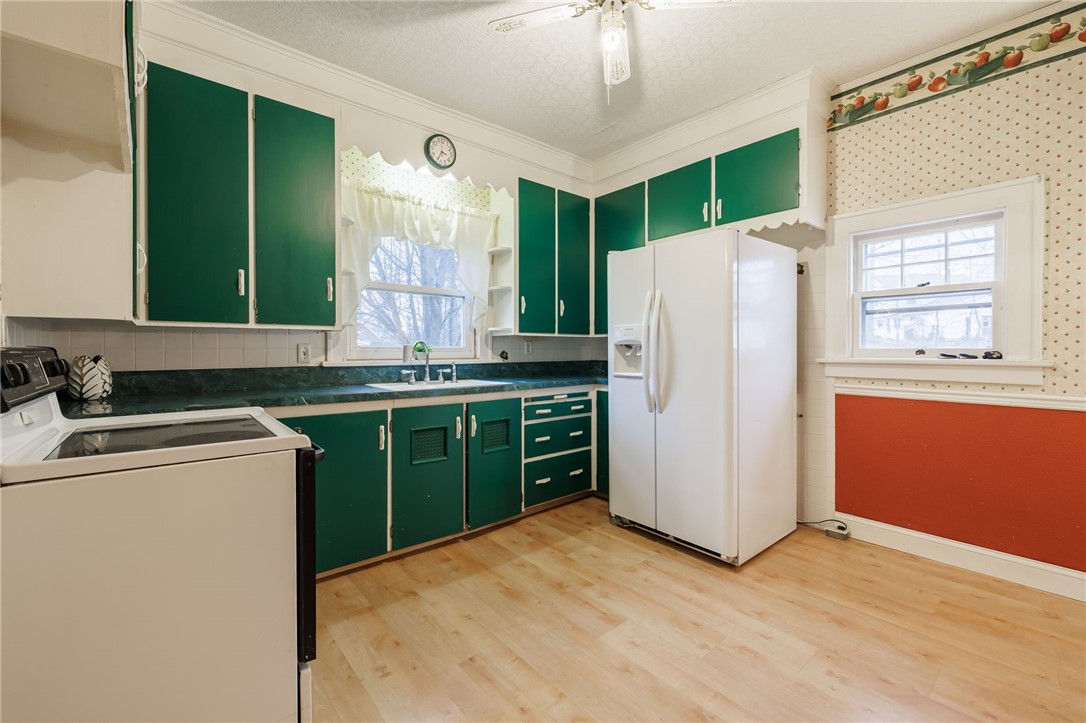 1272 Canandaigua Road Palmyra, NY 14522 - Photo 19 of 23