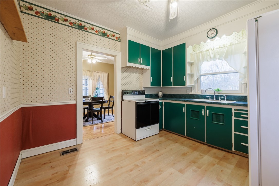 1272 Canandaigua Road Palmyra, NY 14522 - Photo 20 of 23