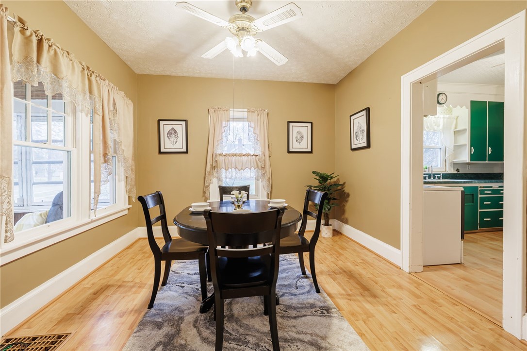 1272 Canandaigua Road Palmyra, NY 14522 - Photo 10 of 23