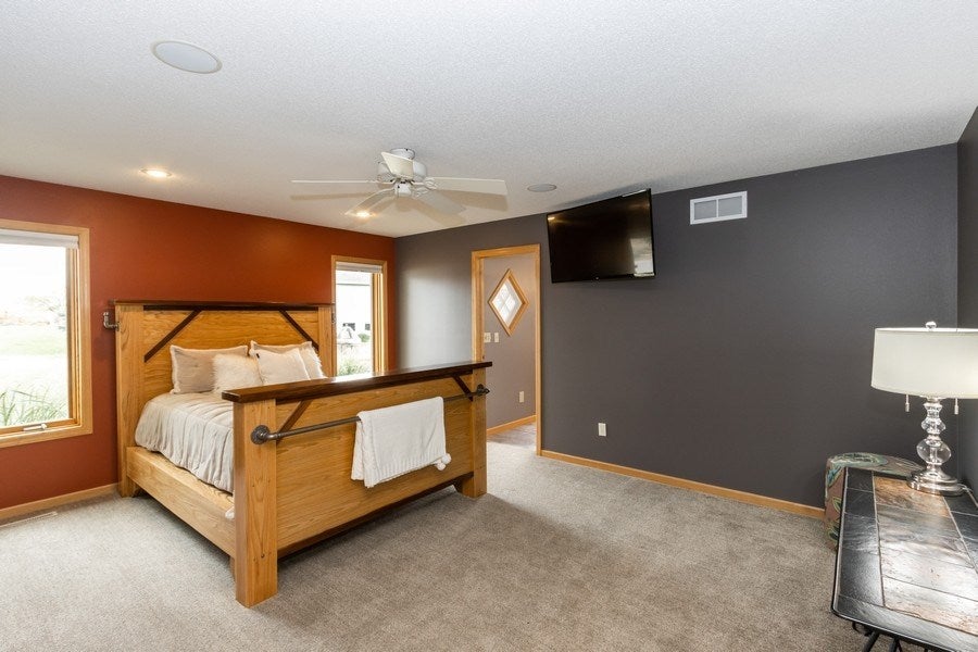 5665 Winslow Road Marion, IA 52302 - Photo 12 of 27 Gallery Image 12