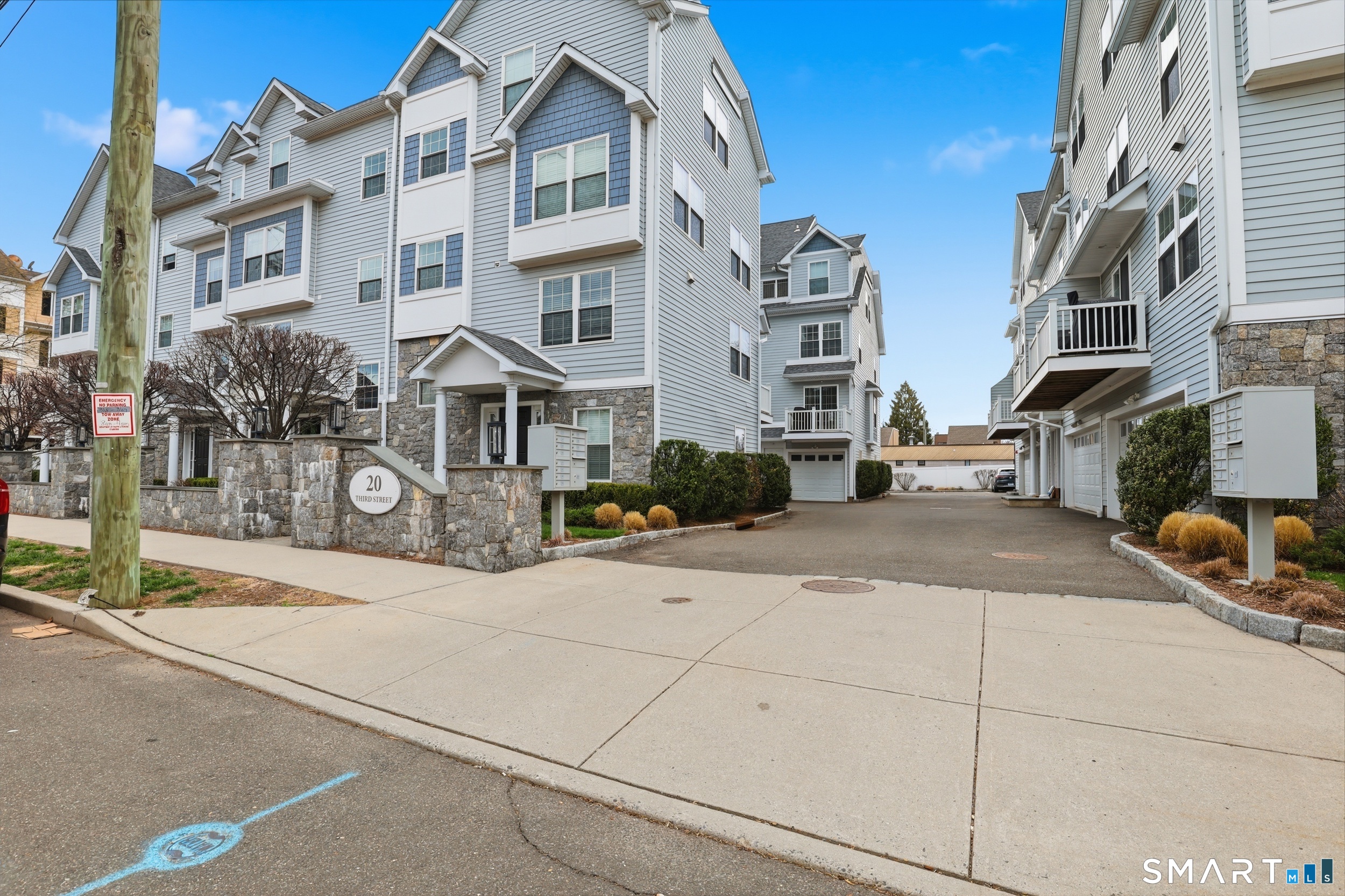 20 3rd Street, Unit 3 Stamford, CT 06905 - Photo 1 of 43