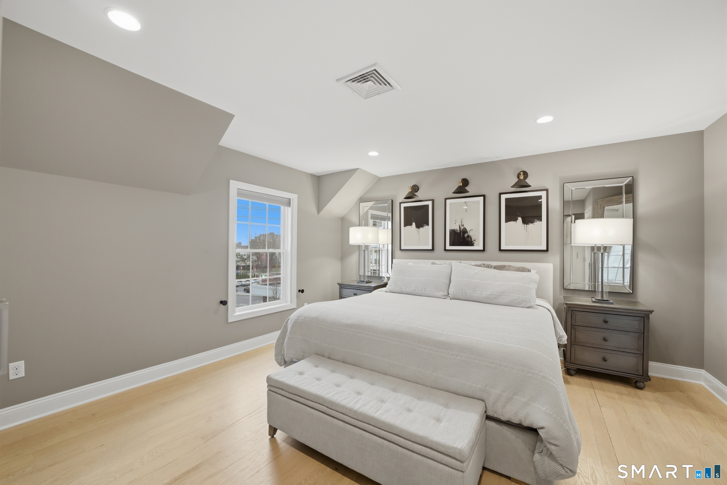 20 3rd Street, Unit 3 Stamford, CT 06905 - Photo 15 of 43 Third Level Master Bedroom