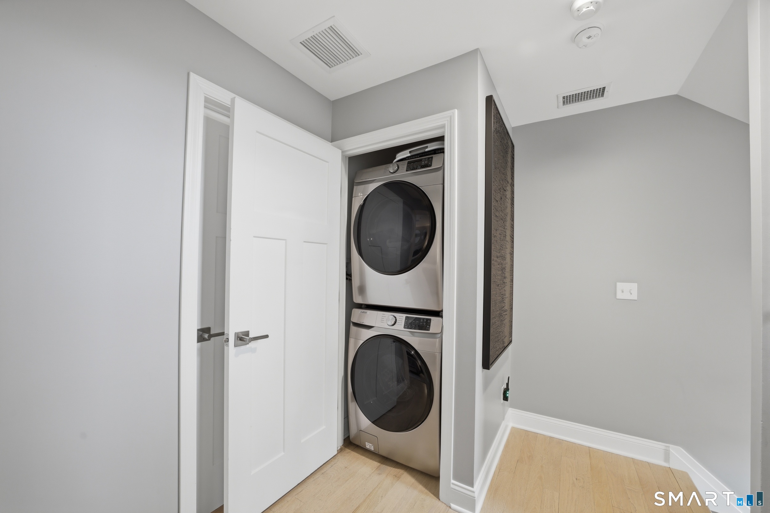 20 3rd Street, Unit 3 Stamford, CT 06905 - Photo 29 of 43