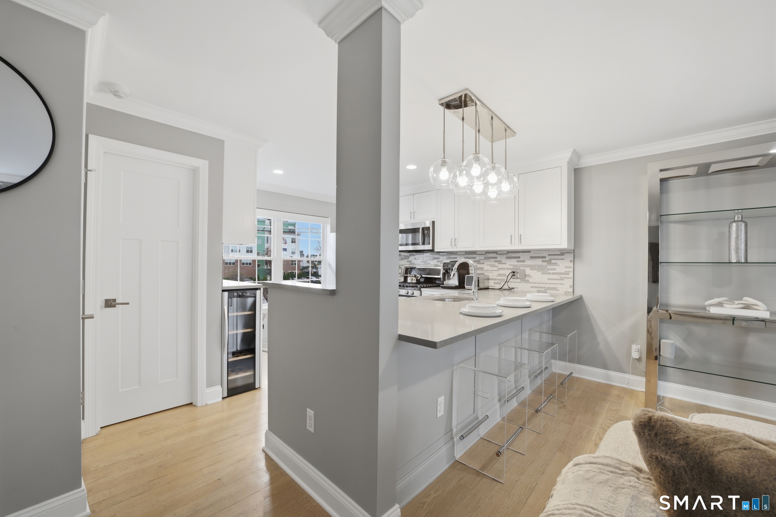 20 3rd Street, Unit 3 Stamford, CT 06905 - Photo 7 of 43 Main Level Dining Area