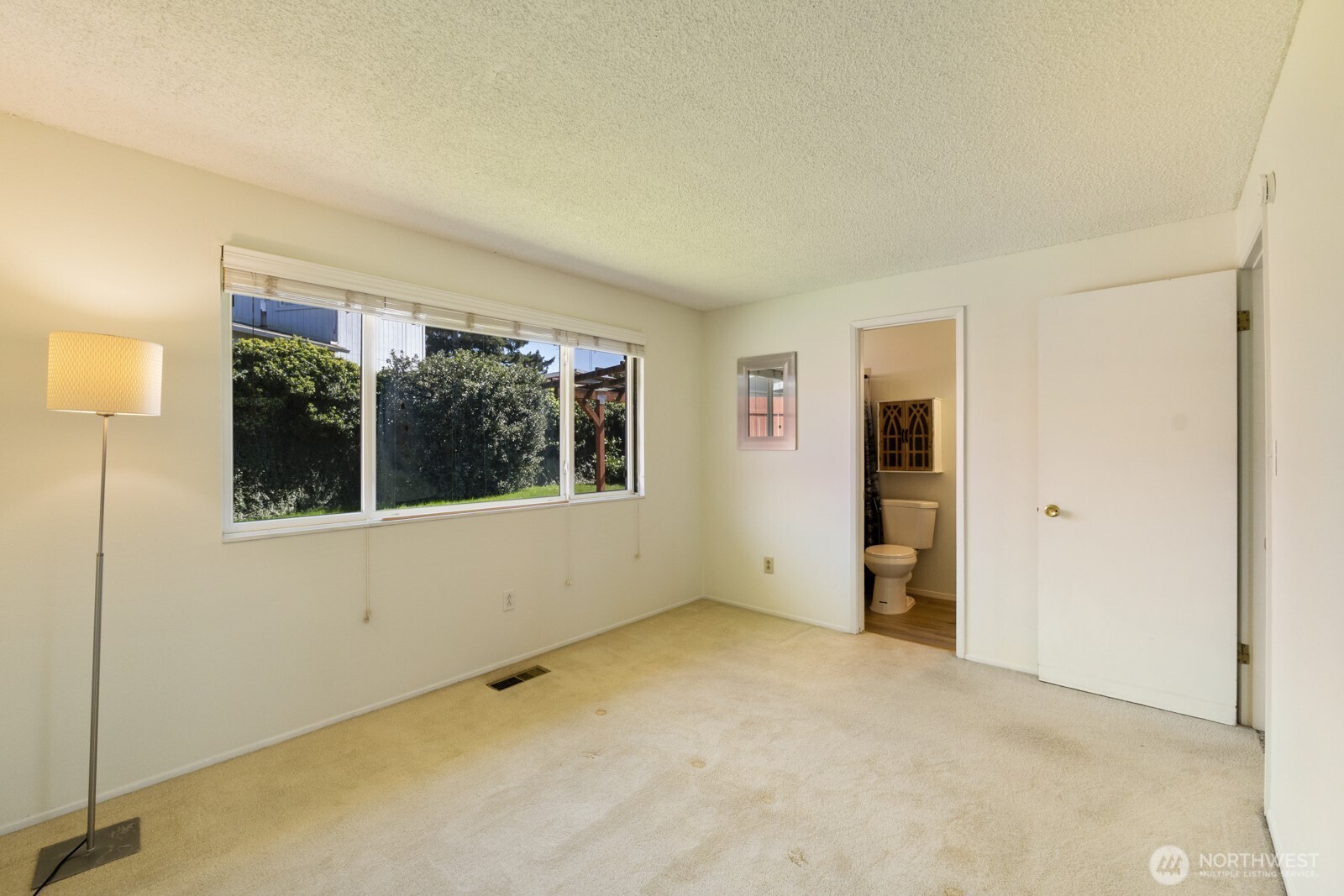 12733 Southeast 167th Street Renton, WA 98058 - Photo 15 of 39