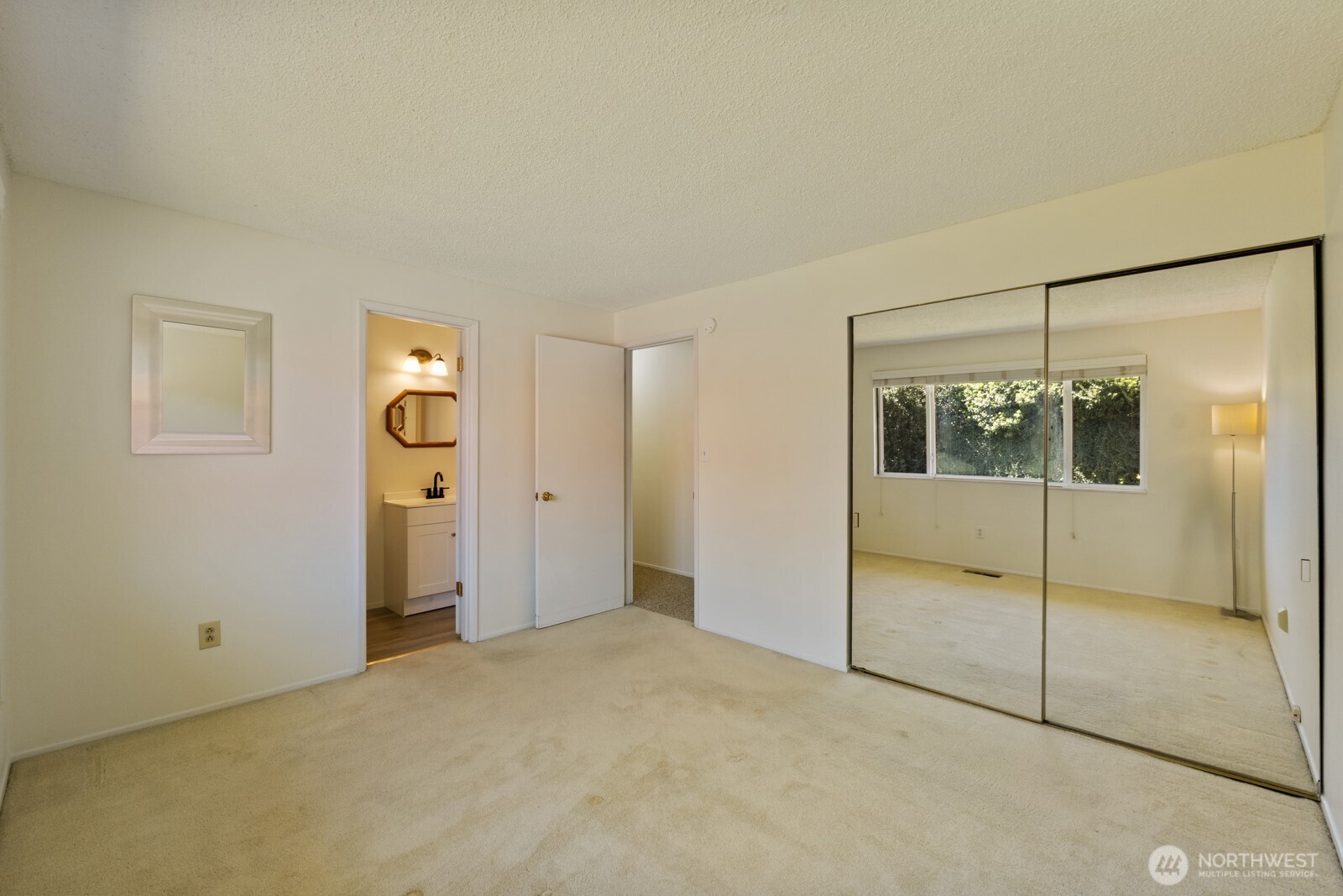 12733 Southeast 167th Street Renton, WA 98058 - Photo 16 of 39