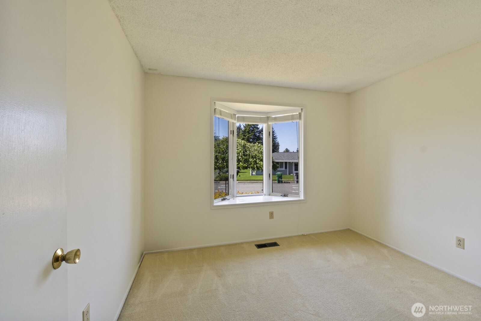 12733 Southeast 167th Street Renton, WA 98058 - Photo 22 of 39
