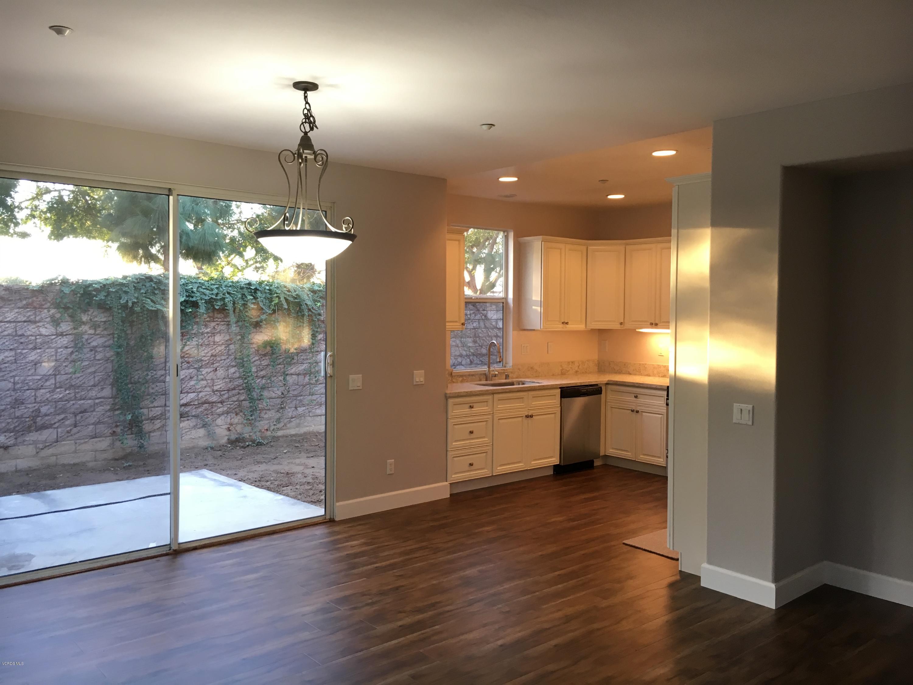 2303 Shakespeare Drive Oxnard, CA 93033 - Photo 4 of 28 IMG_4354