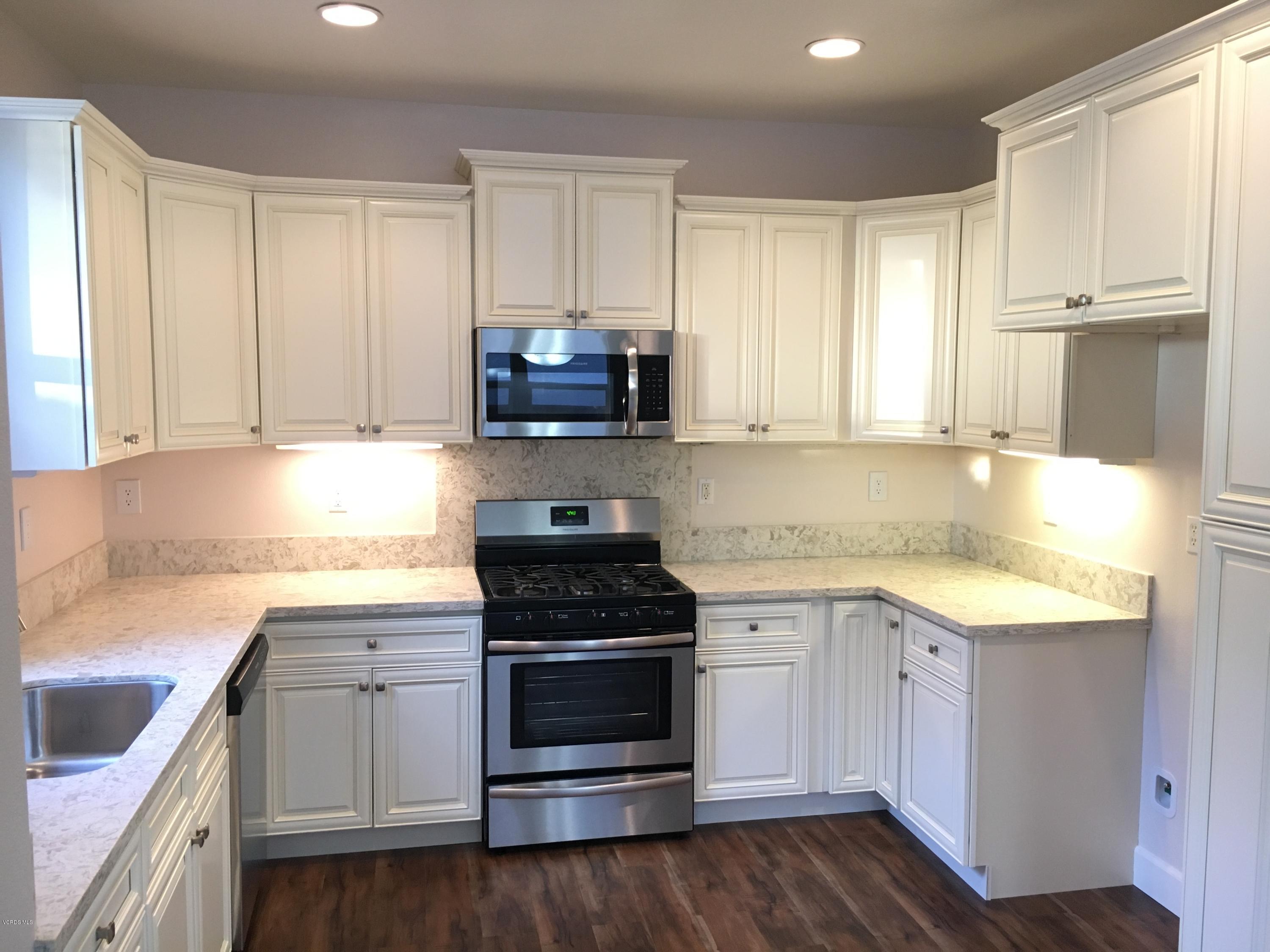 2303 Shakespeare Drive Oxnard, CA 93033 - Photo 8 of 28 IMG_4359