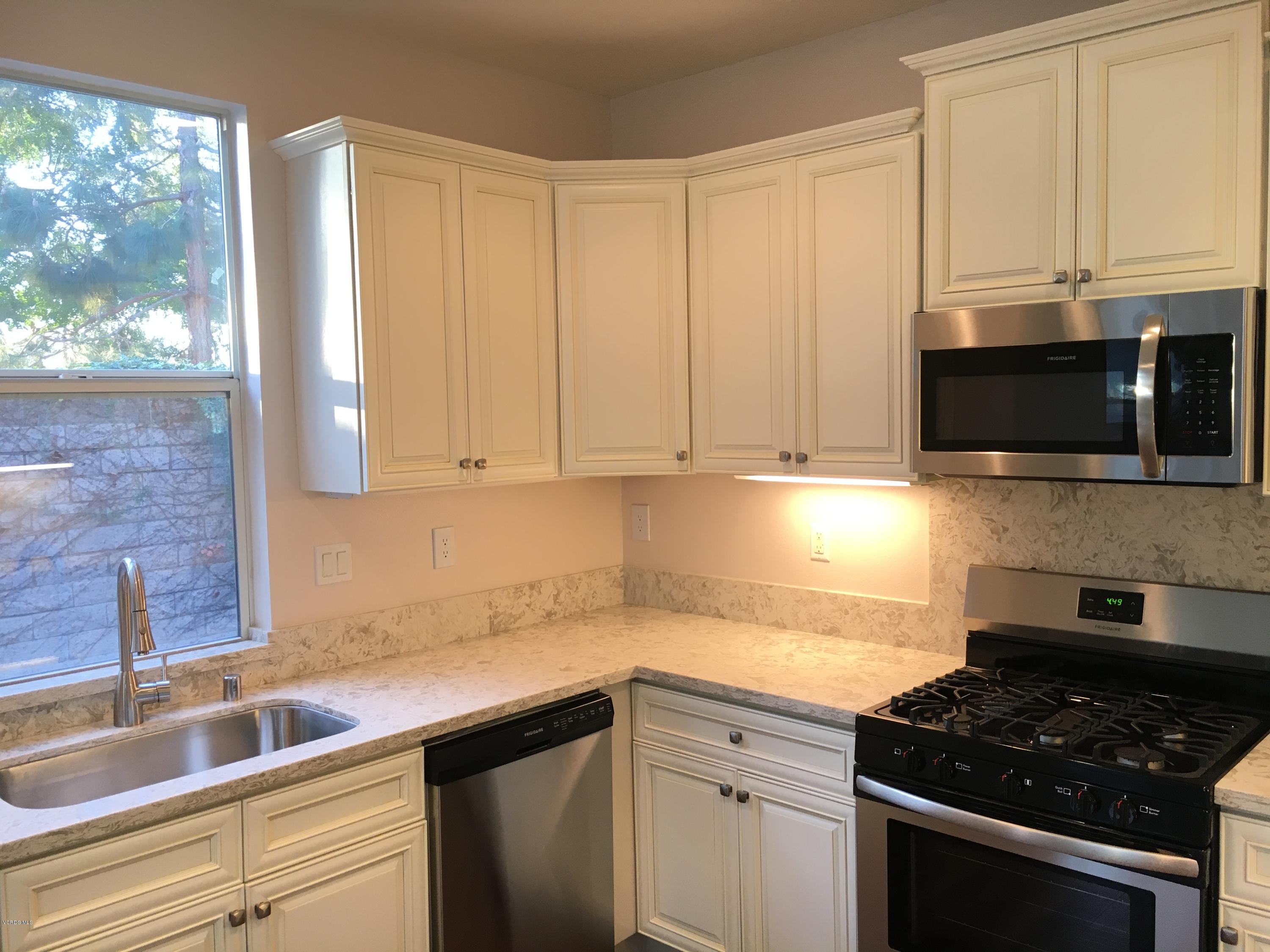 2303 Shakespeare Drive Oxnard, CA 93033 - Photo 9 of 28 IMG_4361