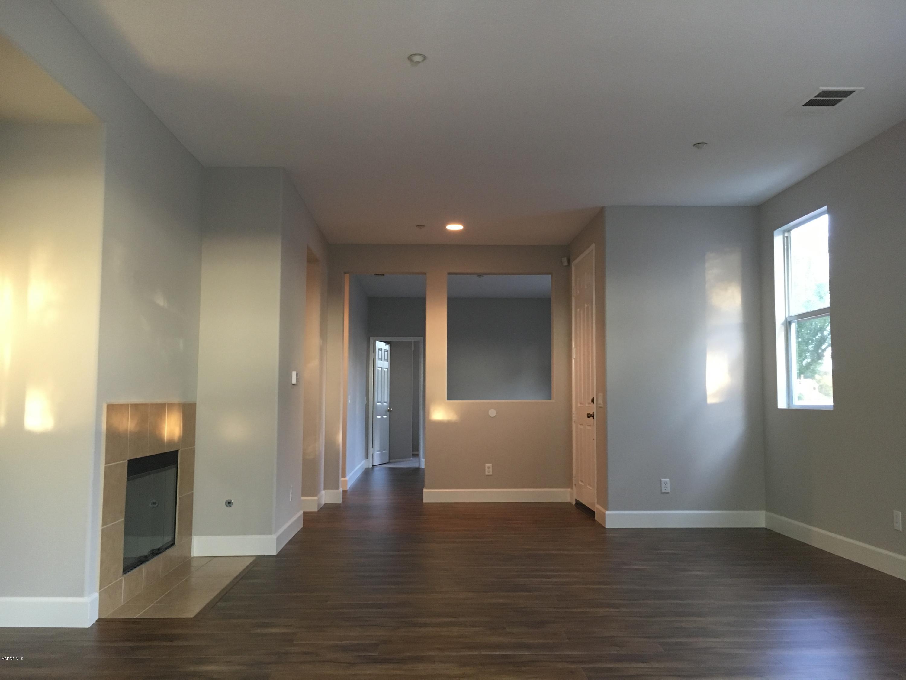 2303 Shakespeare Drive Oxnard, CA 93033 - Photo 10 of 28 IMG_4363