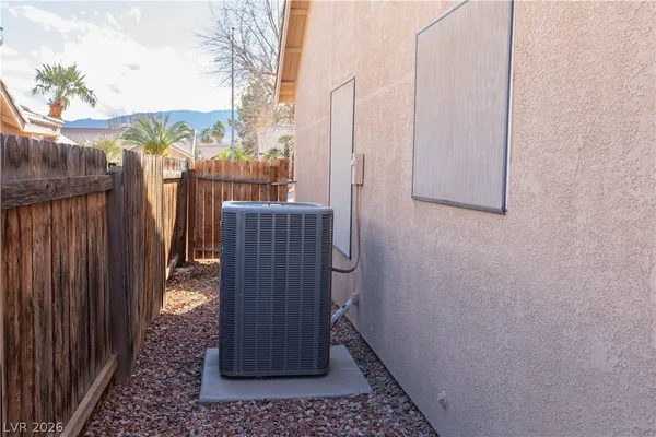 $385,000 | 401 Honeysuckle Lane, Mesquite, NV 89027