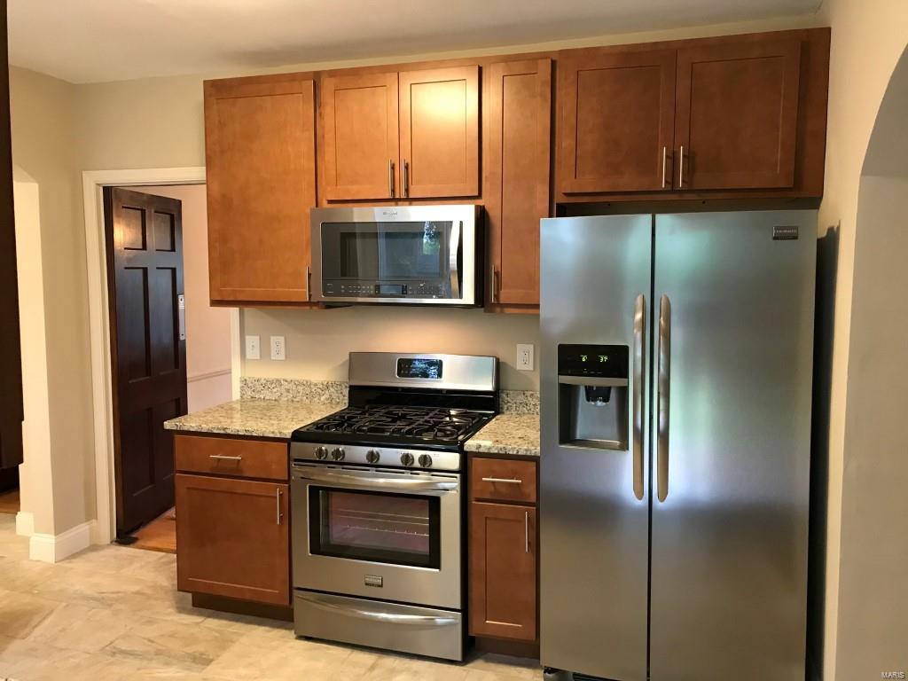 3954 Roland Boulevard St. Louis, MO 63121 - Photo 7 of 37