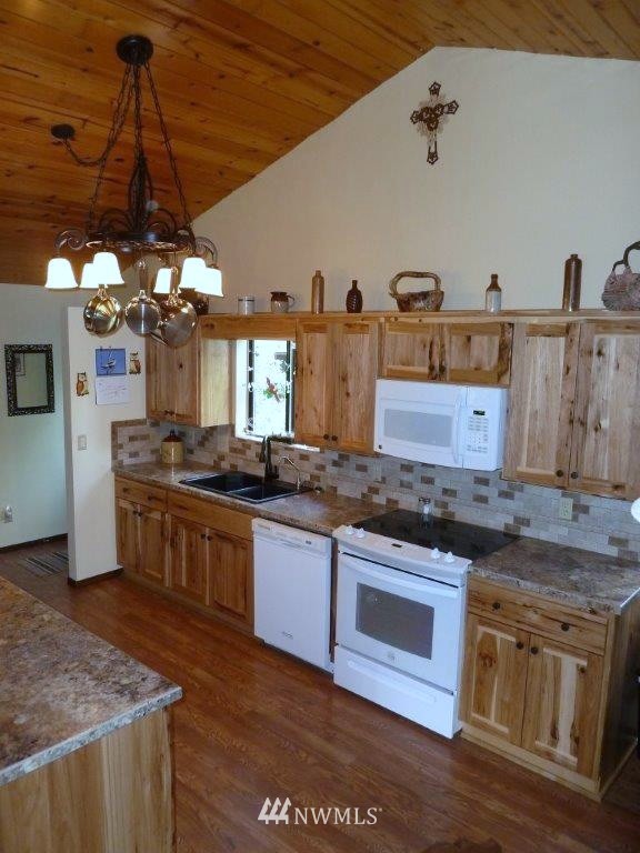 135 Anchor Road Castle Rock, WA 98611 - Photo 13 of 22 Gallery Image 13
