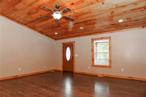 $300,000 | 112 Aiken Street, Central, SC 29630