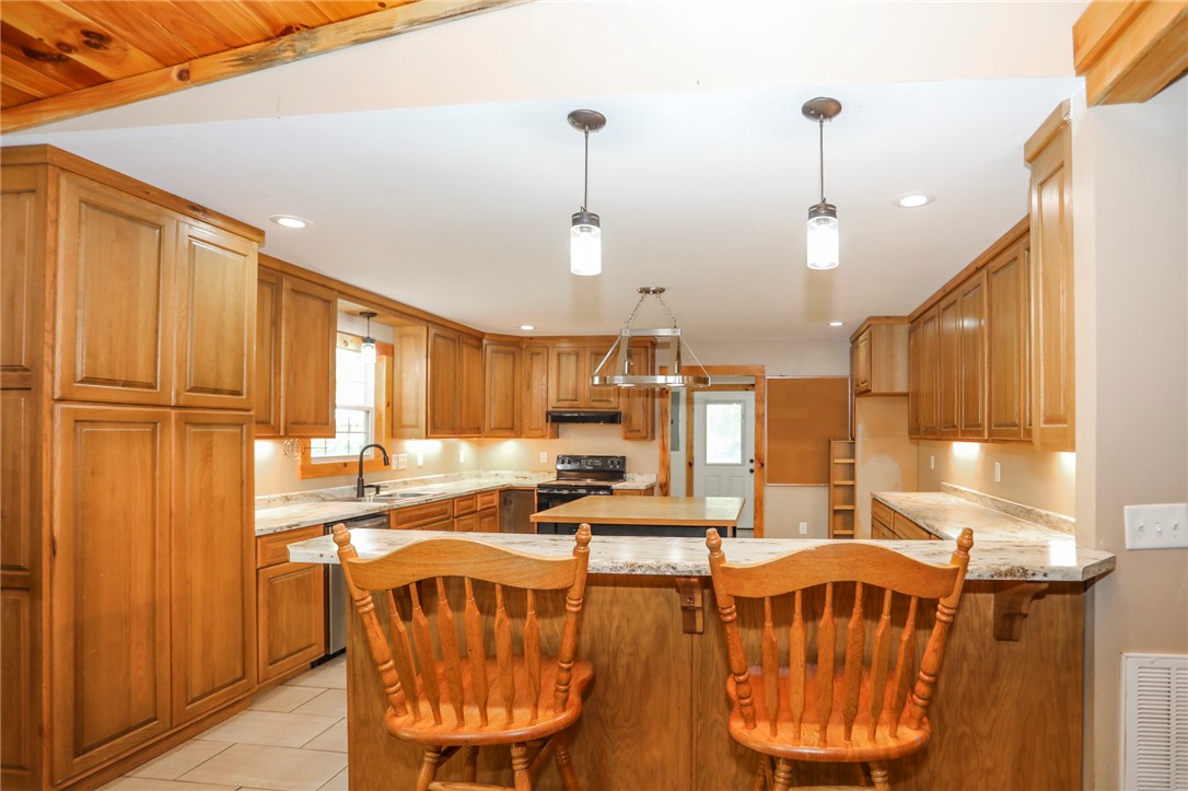 112 Aiken Street Central, SC 29630 - Photo 5 of 32